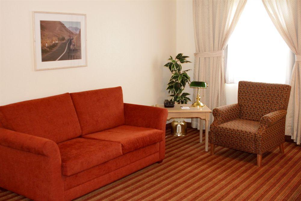 Ramada By Wyndham Miramichi New Brunswick Hotell Exteriör bild