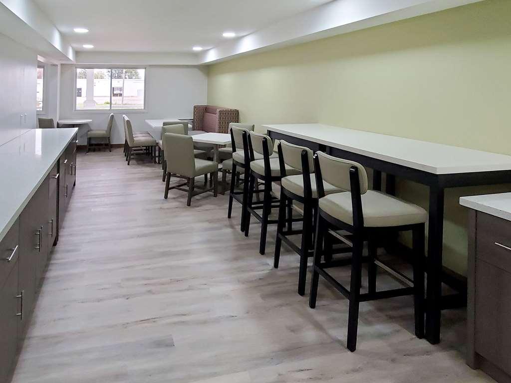 Ramada By Wyndham Miramichi New Brunswick Hotell Exteriör bild