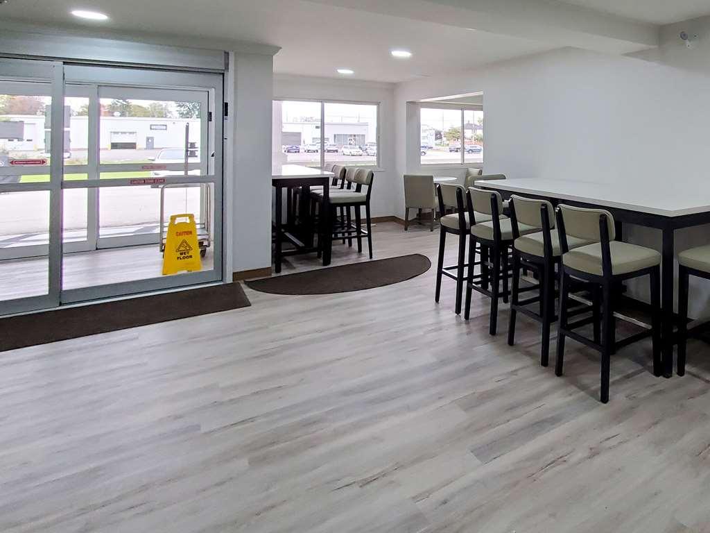 Ramada By Wyndham Miramichi New Brunswick Hotell Exteriör bild