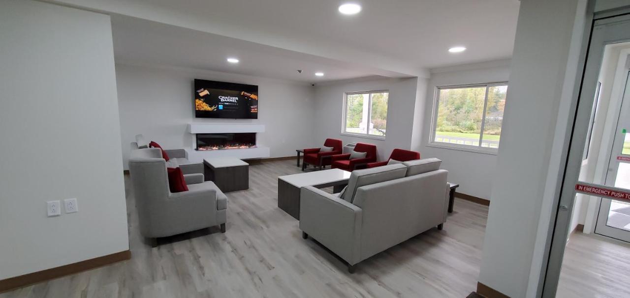 Ramada By Wyndham Miramichi New Brunswick Hotell Exteriör bild
