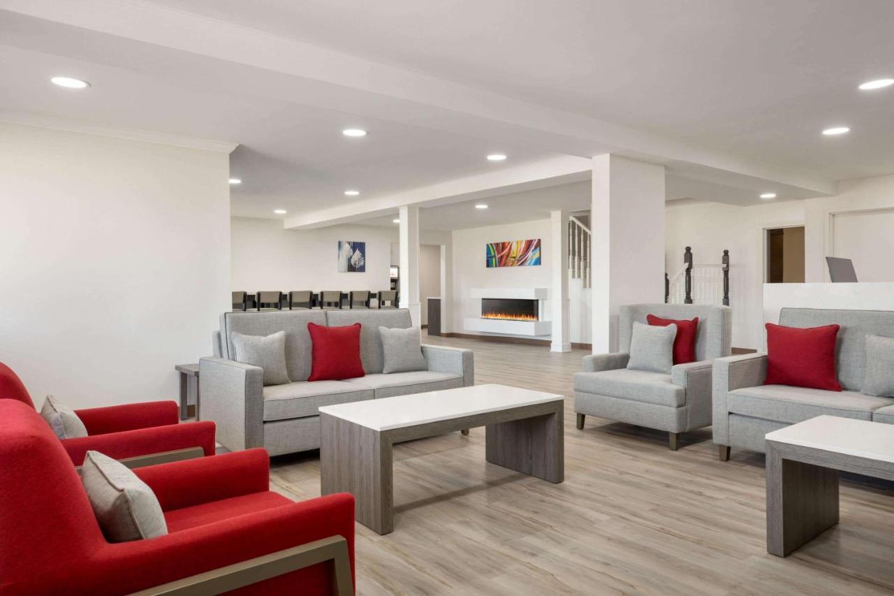 Ramada By Wyndham Miramichi New Brunswick Hotell Exteriör bild