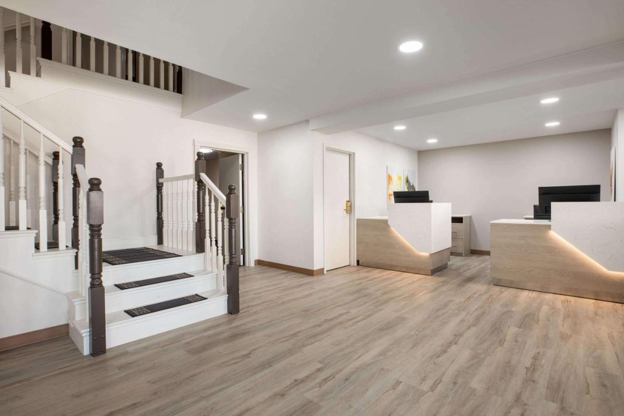 Ramada By Wyndham Miramichi New Brunswick Hotell Exteriör bild