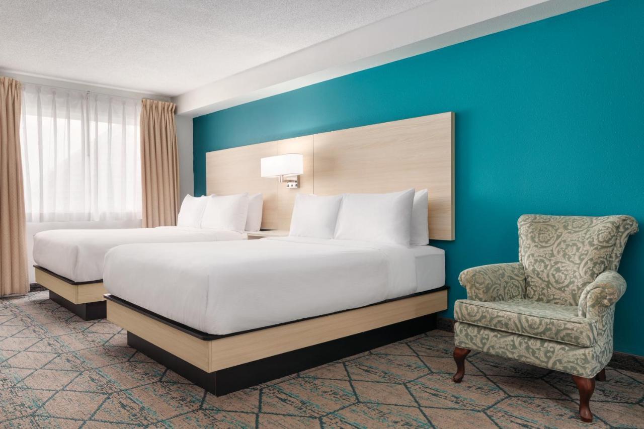 Ramada By Wyndham Miramichi New Brunswick Hotell Exteriör bild